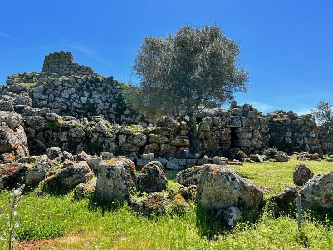Arrubiu Nuraghe Piu Grande Della Sardegna